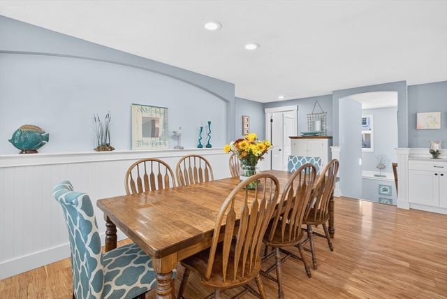 24 Jae Rd, Falmouth, MA 02540