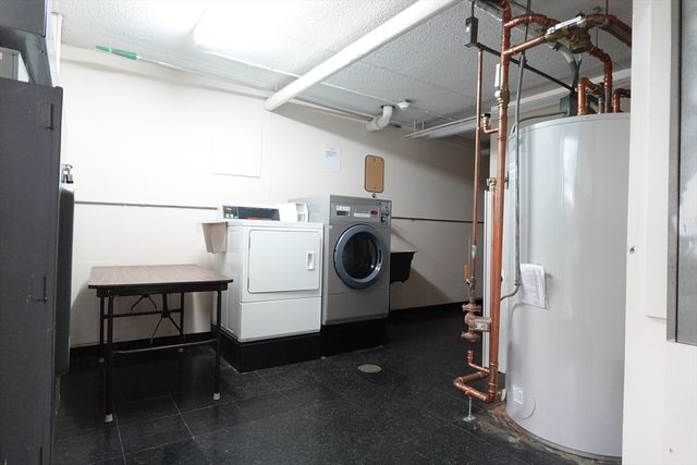 37 Skyline Dr 11, Braintree, MA 02184