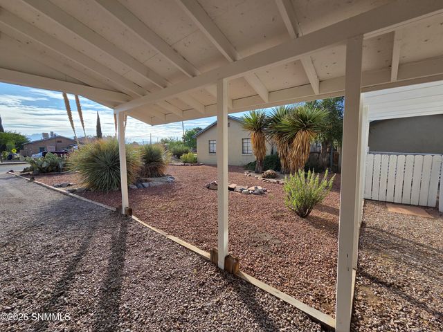 533 N Miranda Street, Las Cruces, NM 88005