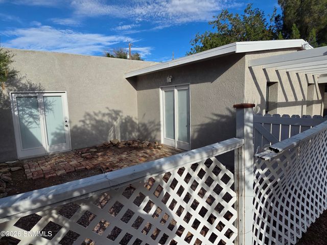 533 N Miranda Street, Las Cruces, NM 88005