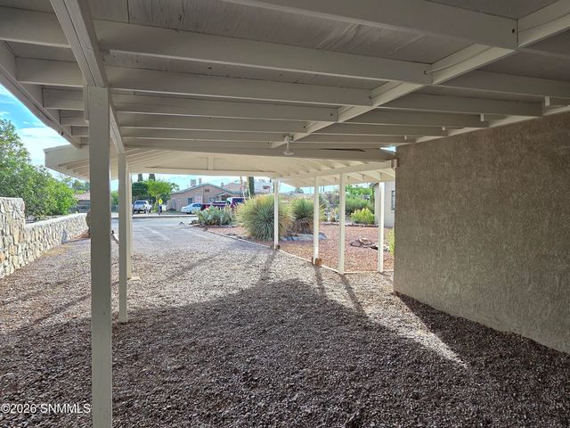 533 N Miranda Street, Las Cruces, NM 88005