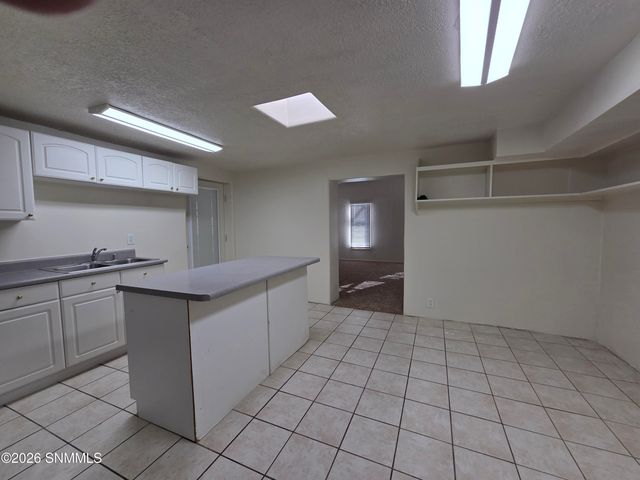 533 N Miranda Street, Las Cruces, NM 88005
