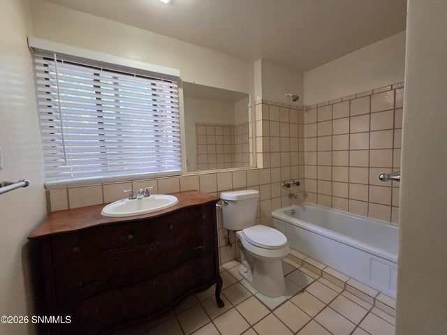 533 N Miranda Street, Las Cruces, NM 88005