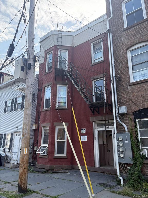 53 Carpenter Avenue, Newburgh, NY 12550 — photo 2