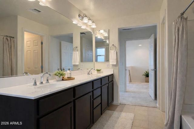 3330 W DONNER Drive, Phoenix, AZ 85041