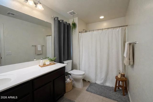3330 W DONNER Drive, Phoenix, AZ 85041