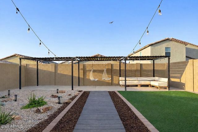 3330 W DONNER Drive, Phoenix, AZ 85041