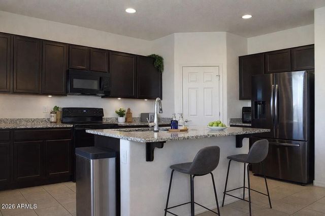 3330 W DONNER Drive, Phoenix, AZ 85041