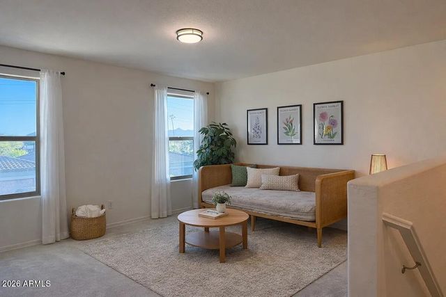 3330 W DONNER Drive, Phoenix, AZ 85041