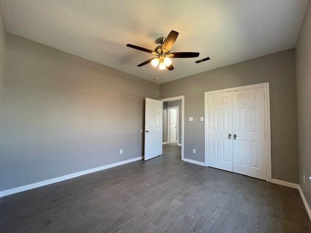 304 Avenue D, Ennis, TX 75119