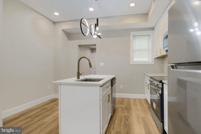 2542 OSWEGO AVE, Baltimore, MD 21215