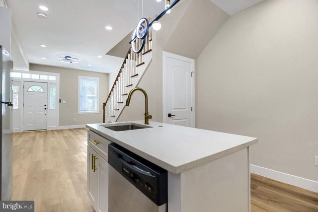2542 OSWEGO AVE, Baltimore, MD 21215
