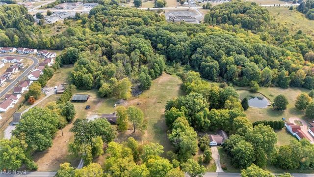 Sharrott Road, Poland, OH 44514