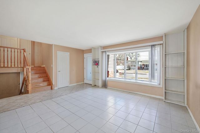 18 Wendorf Court, North Babylon, NY 11703