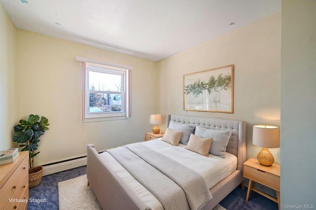 18 Wendorf Court, North Babylon, NY 11703