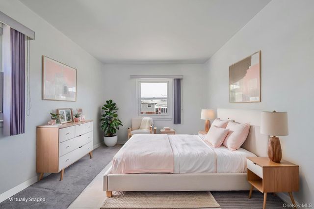 18 Wendorf Court, North Babylon, NY 11703