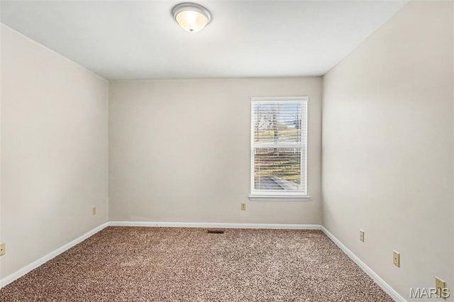 1156 Oak Hollow Drive, Imperial, MO 63052