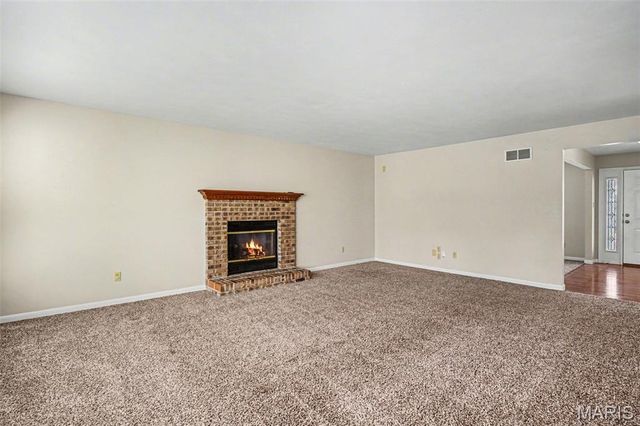 1156 Oak Hollow Drive, Imperial, MO 63052