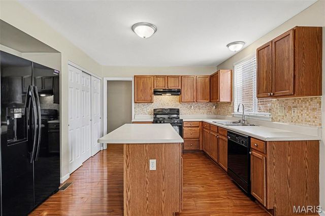 1156 Oak Hollow Drive, Imperial, MO 63052