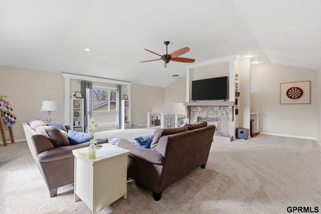 601 N Martin Drive, Bellevue, NE 68005