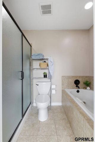 601 N Martin Drive, Bellevue, NE 68005