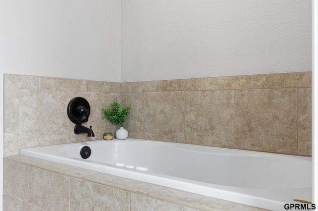 601 N Martin Drive, Bellevue, NE 68005