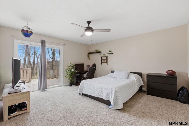 601 N Martin Drive, Bellevue, NE 68005