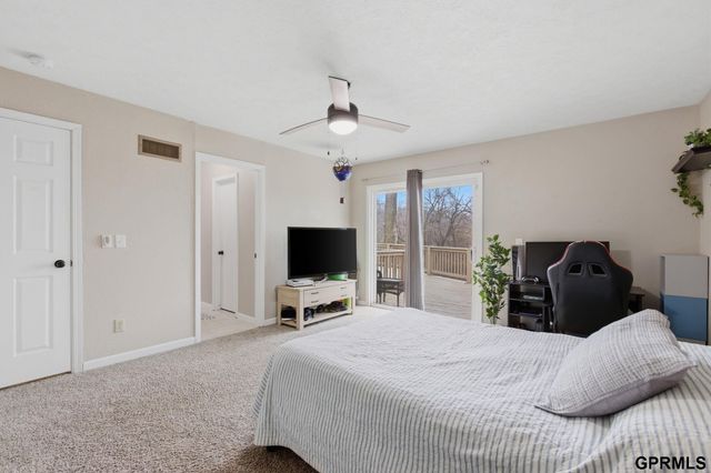 601 N Martin Drive, Bellevue, NE 68005