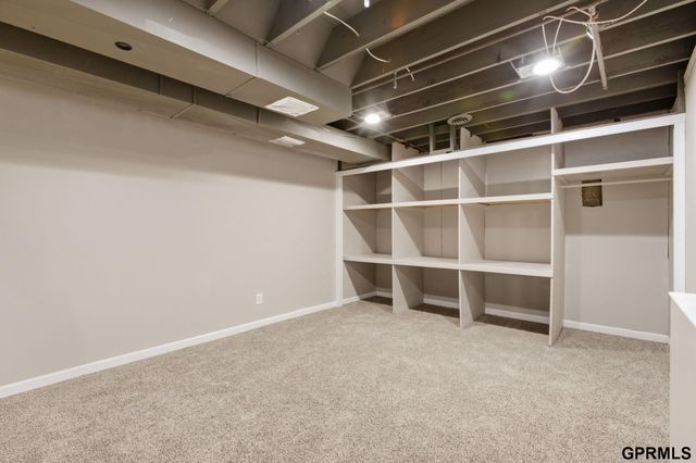 601 N Martin Drive, Bellevue, NE 68005