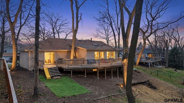 601 N Martin Drive, Bellevue, NE 68005