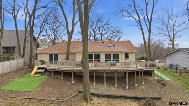 601 N Martin Drive, Bellevue, NE 68005