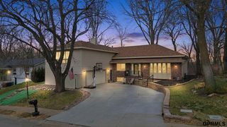 601 N Martin Drive, Bellevue, NE 68005