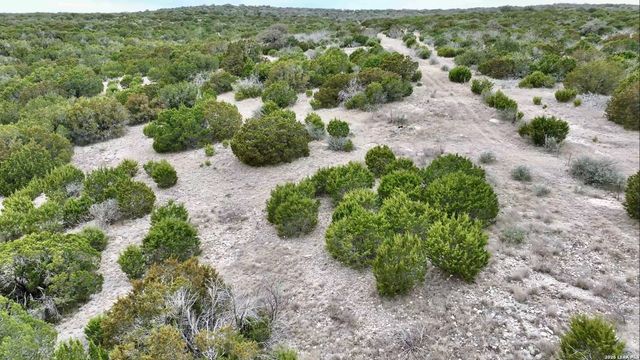 SD 16010 SD, Rocksprings, TX 78880