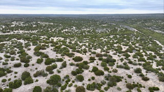 SD 16010 SD, Rocksprings, TX 78880