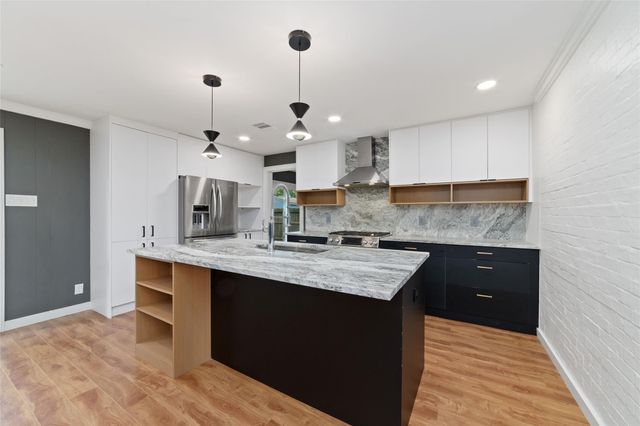 1626 Conrad Sauer Drive, Houston, TX 77043