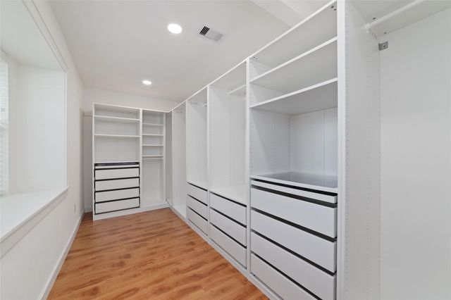 1626 Conrad Sauer Drive, Houston, TX 77043