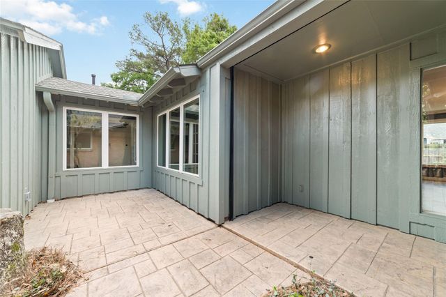 1626 Conrad Sauer Drive, Houston, TX 77043