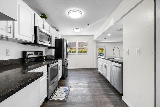 117 W STRICKLAND STREET, Plant City, FL 33563