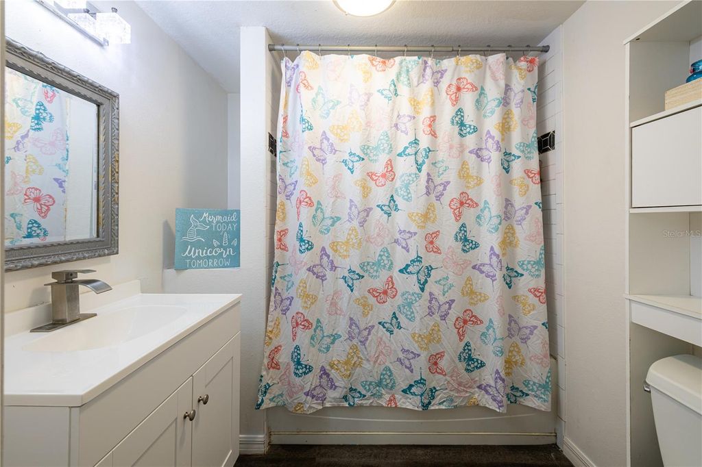 Image 27 of property listing at 117 W STRICKLAND STREET, Plant City, FL 33563