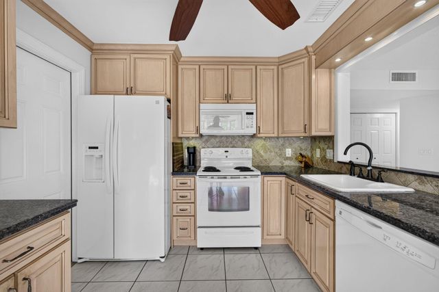 18371 Flagship Circle, Jupiter, FL 33458