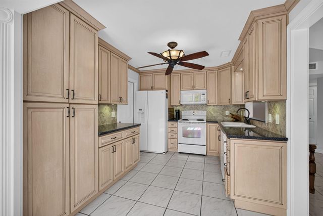 18371 Flagship Circle, Jupiter, FL 33458