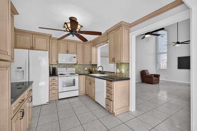 18371 Flagship Circle, Jupiter, FL 33458