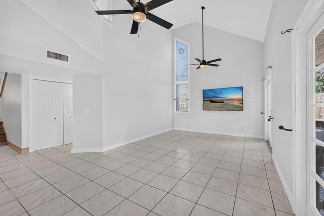 18371 Flagship Circle, Jupiter, FL 33458