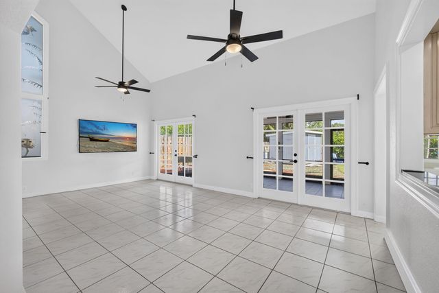 18371 Flagship Circle, Jupiter, FL 33458