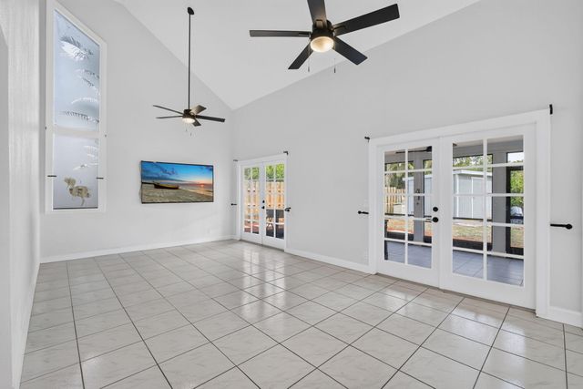 18371 Flagship Circle, Jupiter, FL 33458