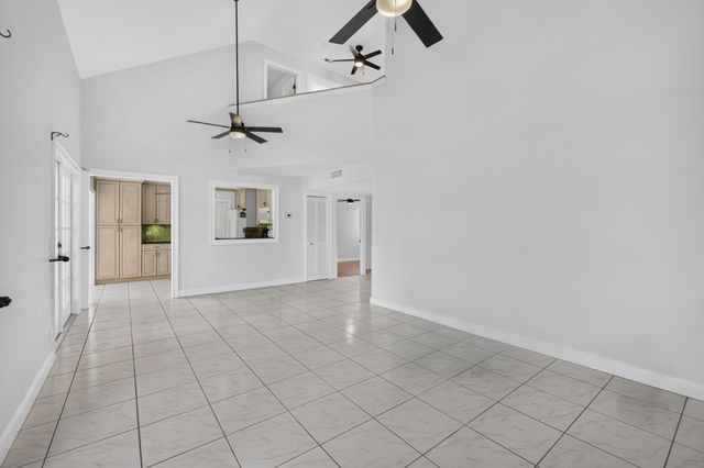 18371 Flagship Circle, Jupiter, FL 33458
