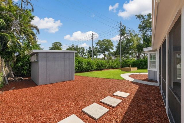 18371 Flagship Circle, Jupiter, FL 33458