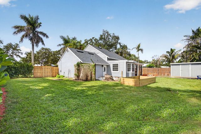18371 Flagship Circle, Jupiter, FL 33458