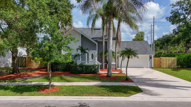 18371 Flagship Circle, Jupiter, FL 33458
