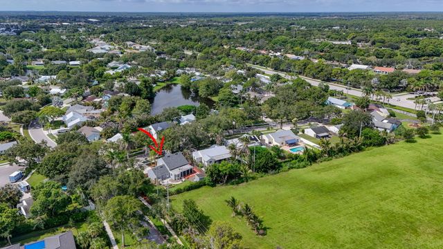 18371 Flagship Circle, Jupiter, FL 33458